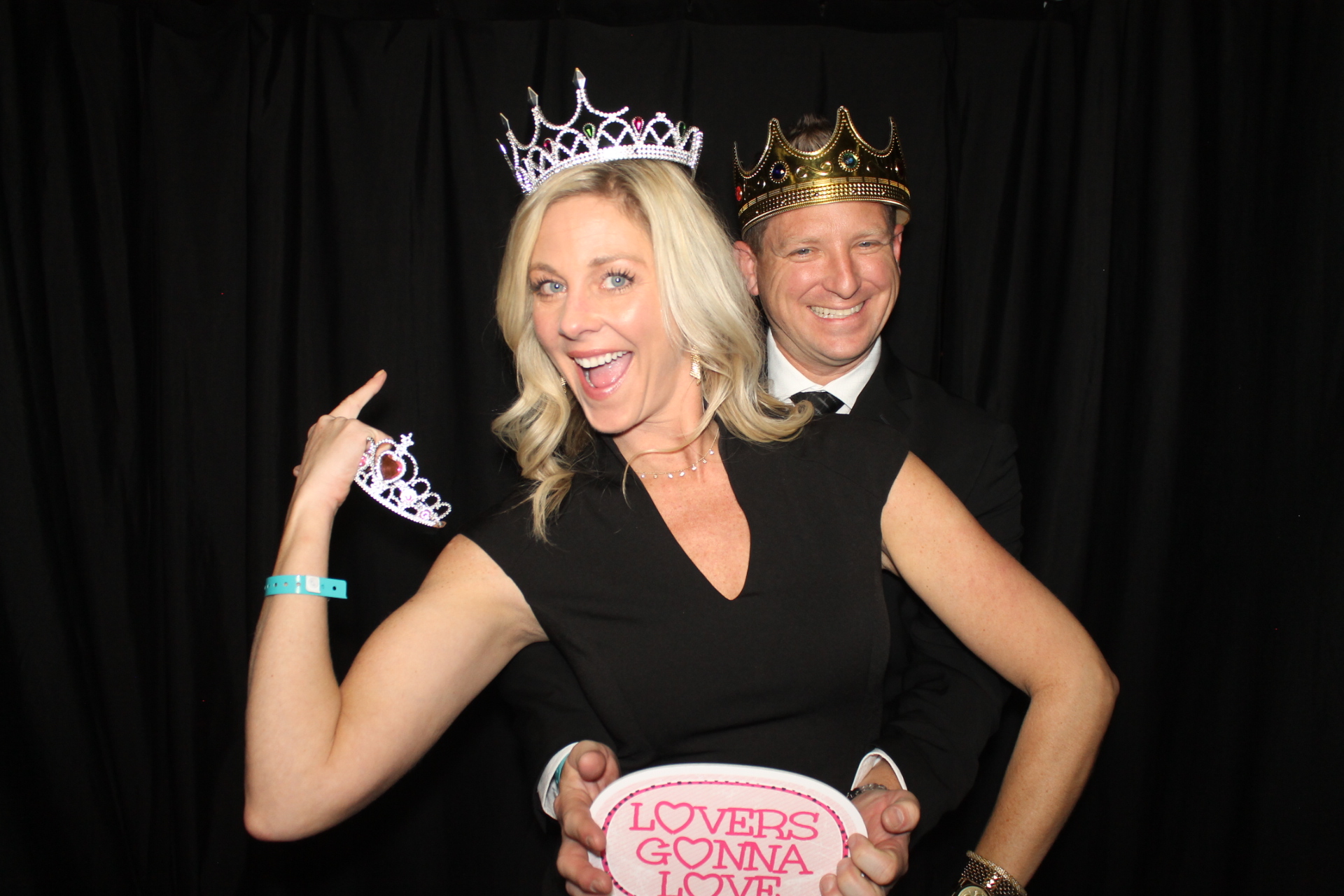 Children's Home of Northern Kentucky Charity Ball | View more photos from the event at gallery.photoboothcincy.com/u/PhotoBoothCincy/Childrens-Home-of-Northern-Kentucky-Charity-Ball